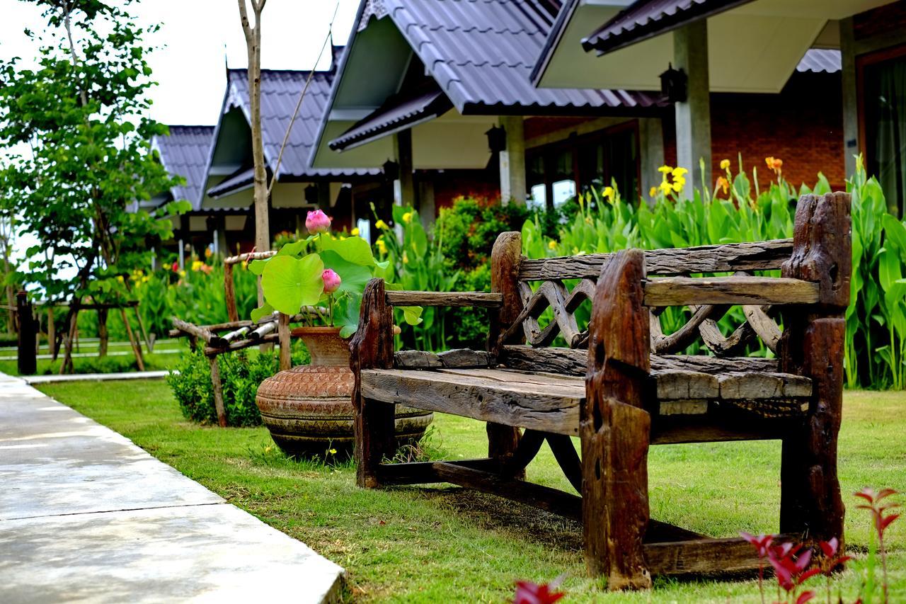 Sawasdee Sukhothai Resort Exterior photo