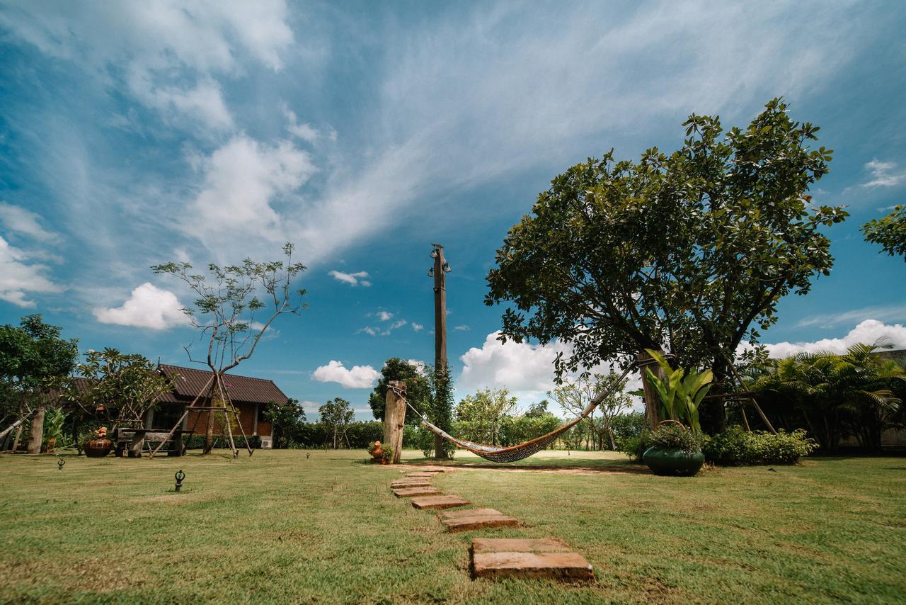 Sawasdee Sukhothai Resort Exterior photo